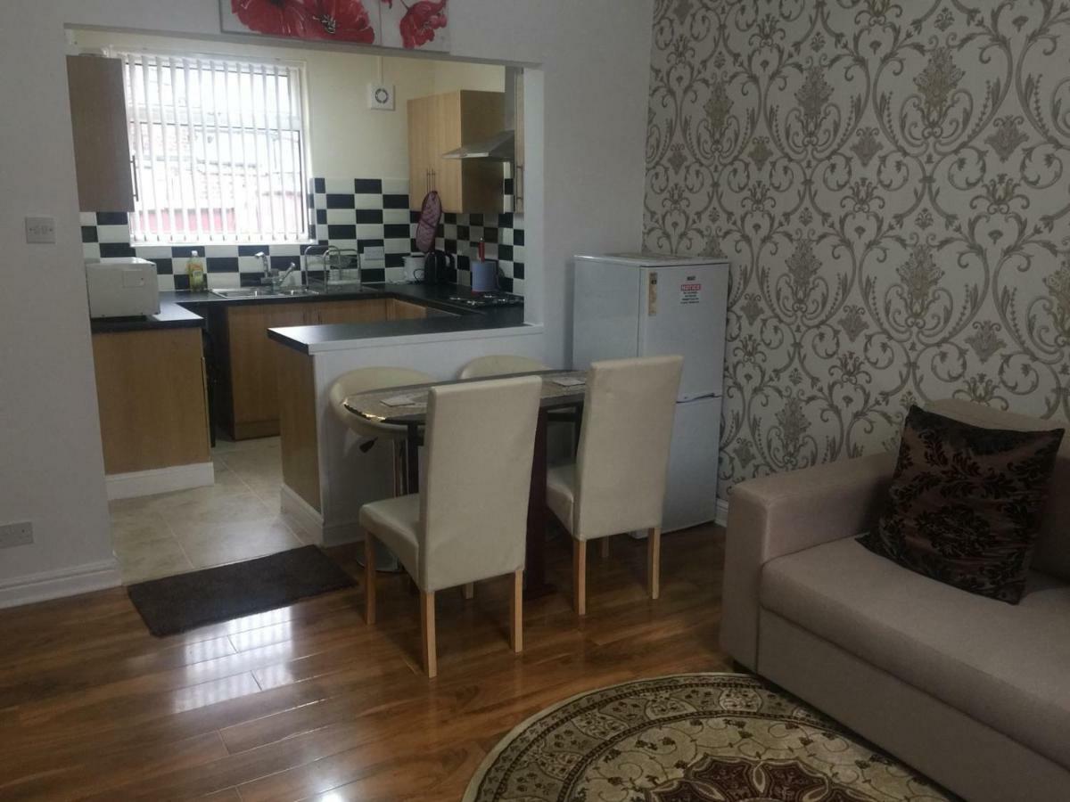 Knutsford House Holidays Дом отдыха Манчестер